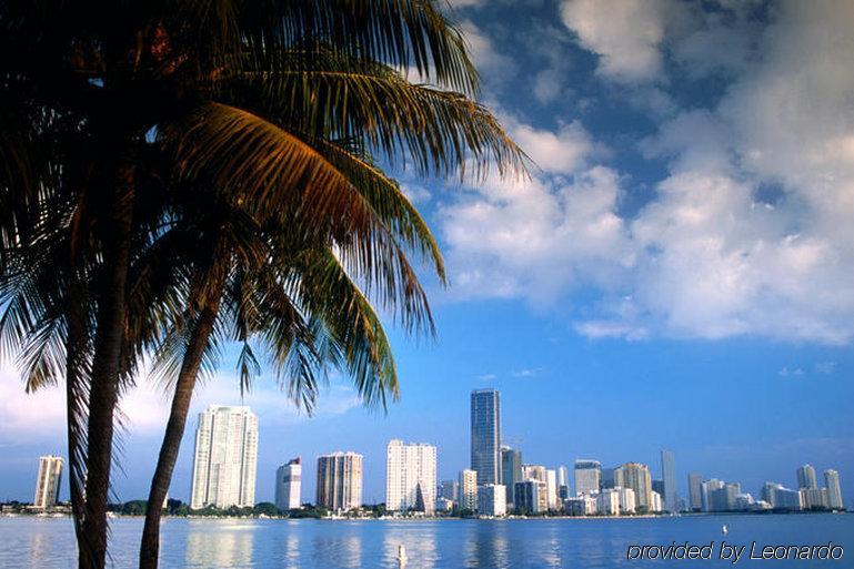 Holiday Inn Express Hotel & Suites Kendall East-Miami By Ihg Екстер'єр фото