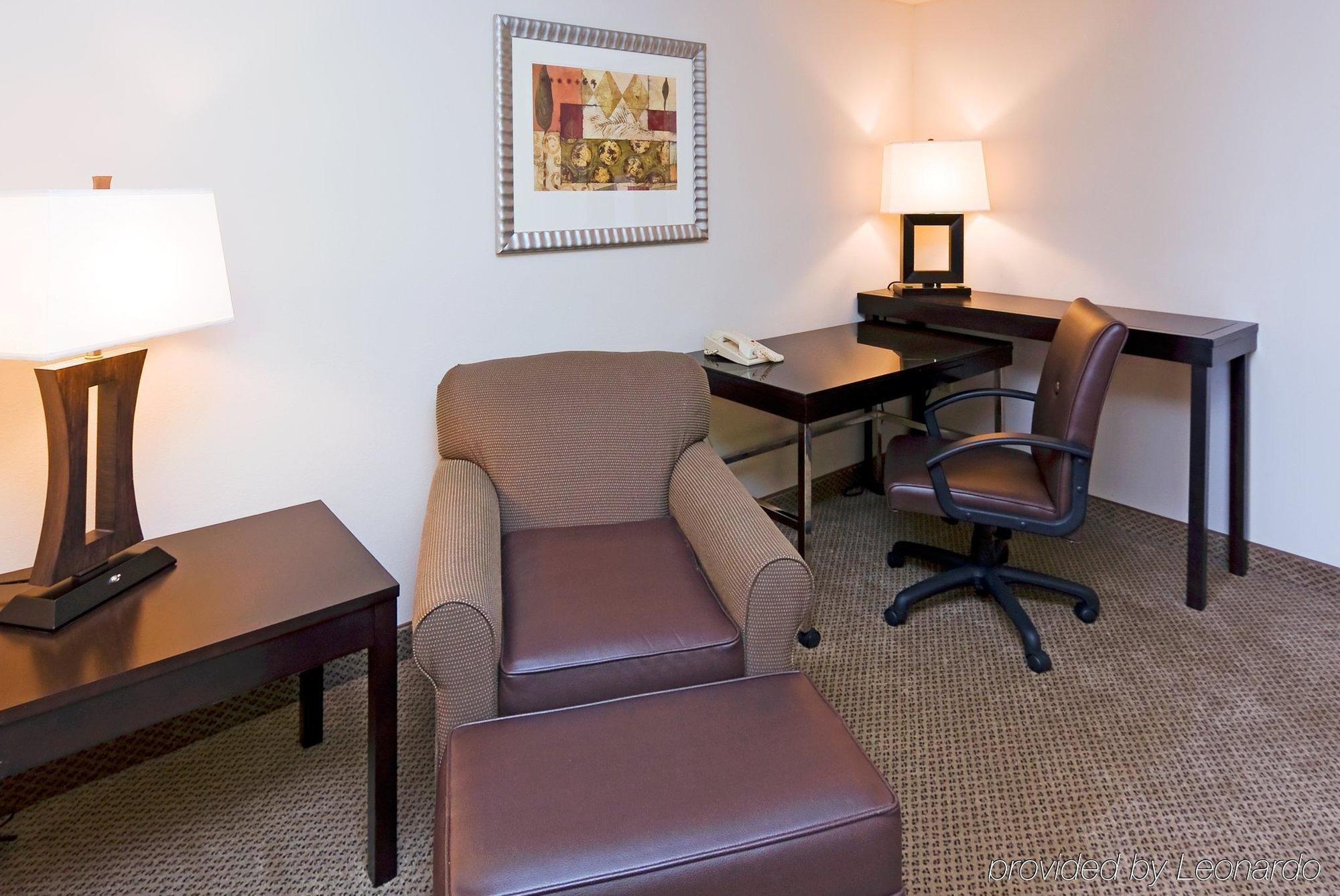 Holiday Inn Express Hotel & Suites Kendall East-Miami By Ihg Номер фото