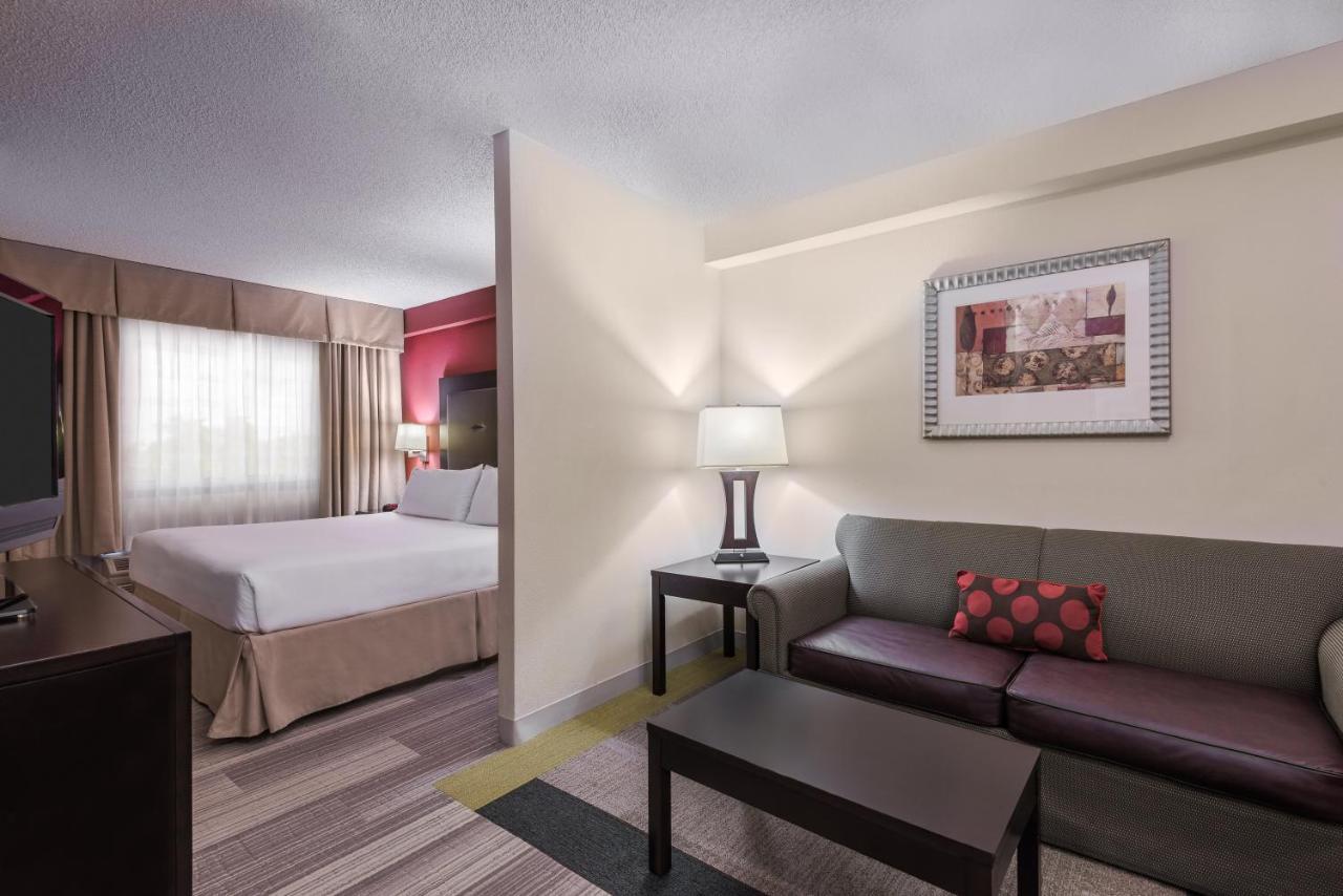 Holiday Inn Express Hotel & Suites Kendall East-Miami By Ihg Екстер'єр фото
